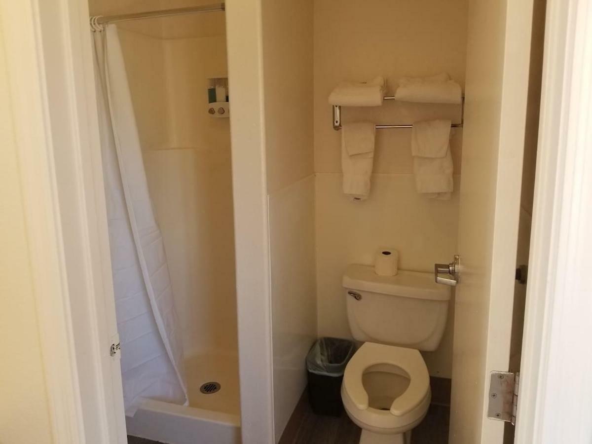 072A Affordable Getaway Near South Rim Sleeps 4- No Kitchenette Villa Вал Екстериор снимка