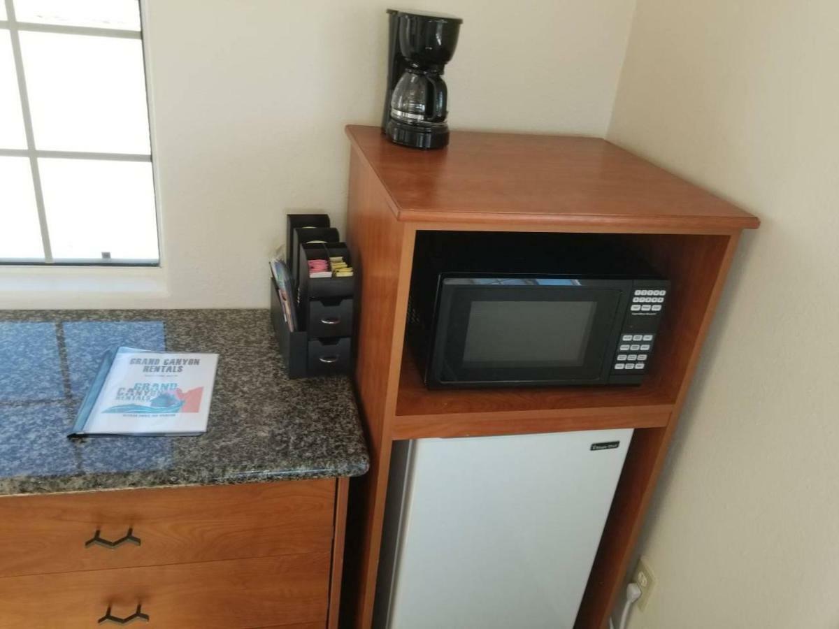 072A Affordable Getaway Near South Rim Sleeps 4- No Kitchenette Villa Вал Екстериор снимка